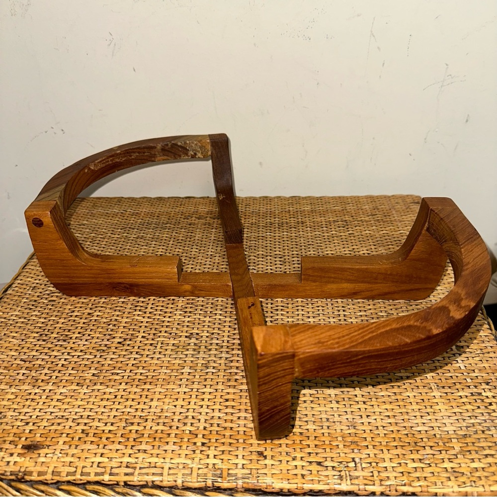 Gailstyn Sutton MCM Teakwood Casserole Cradle Holder 15” Trivet Curved Handles